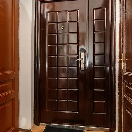 Lora's Place Apartment Brasov
