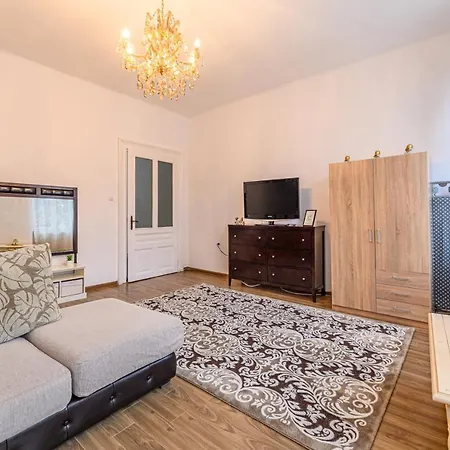 Lora's Place Apartment Brasov