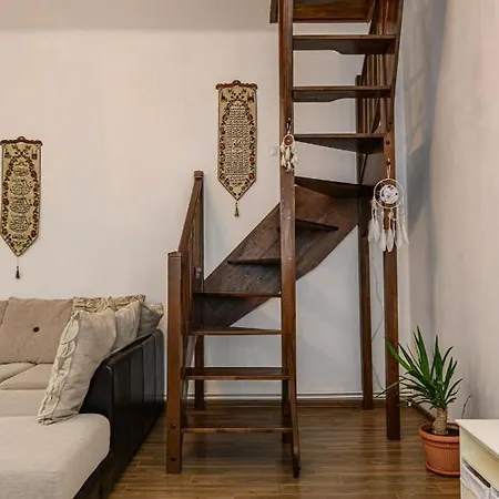 Lora's Place